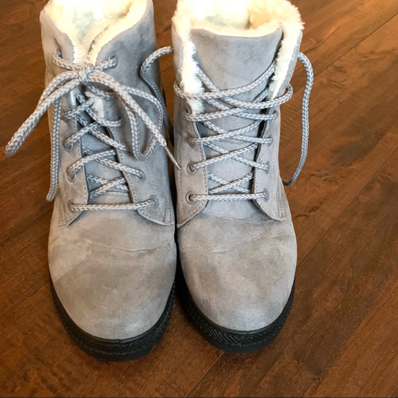 SQL Gray Faux Fur Ankle Booties SZ-7 - Picture 7 of 11